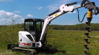 Аренда экскаватора погрузчика с ямобуром в Киров цена от 1539 руб